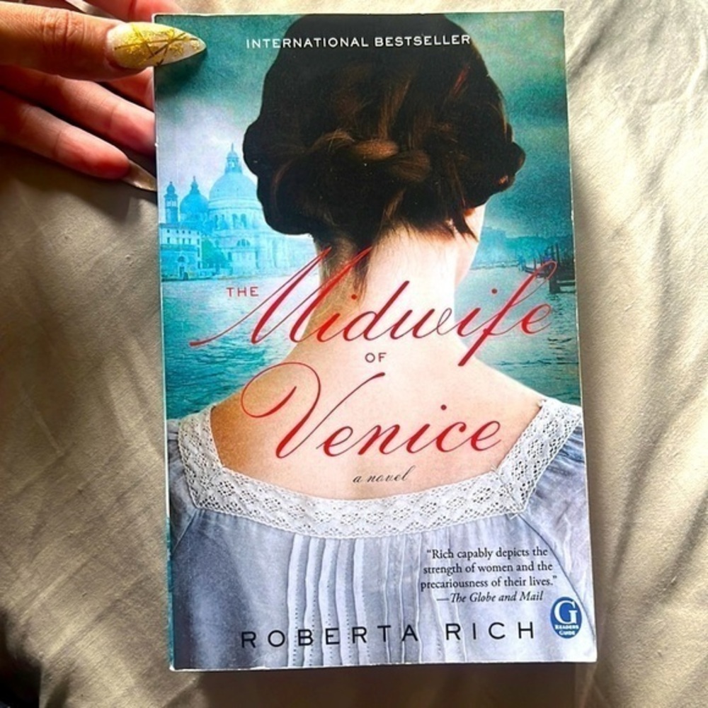 The Midwife Of Venice paperback by Roberta Rich